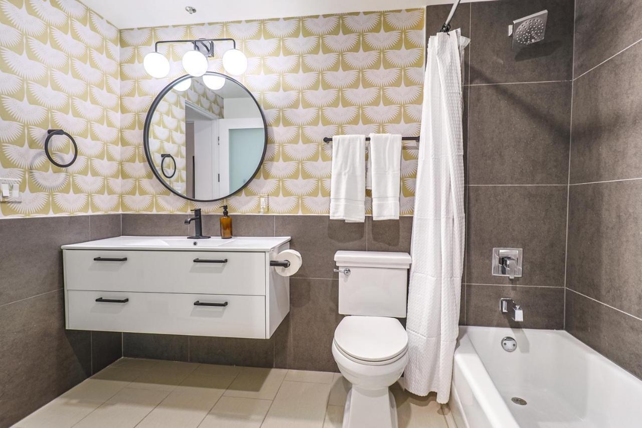 Stunning 1 Bdr 1 Bth, Pool, Jacuzzi Apartment Los Angeles Bagian luar foto
