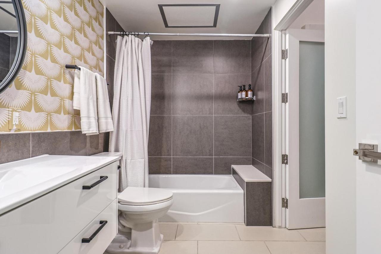 Stunning 1 Bdr 1 Bth, Pool, Jacuzzi Apartment Los Angeles Bagian luar foto