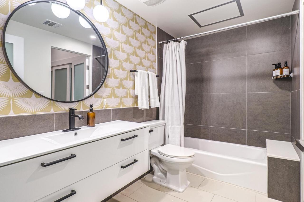 Stunning 1 Bdr 1 Bth, Pool, Jacuzzi Apartment Los Angeles Bagian luar foto