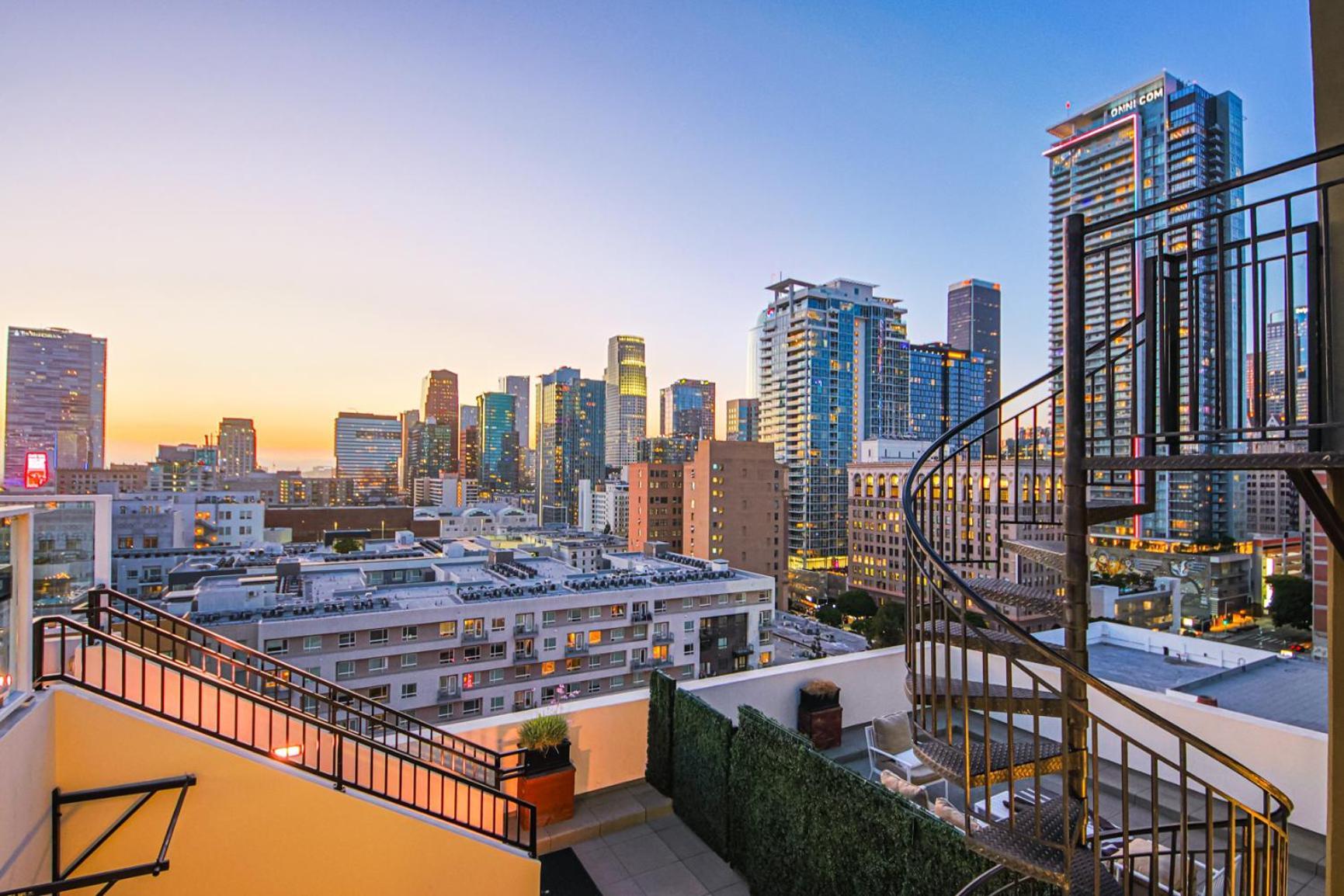 Stunning 1 Bdr 1 Bth, Pool, Jacuzzi Apartment Los Angeles Bagian luar foto
