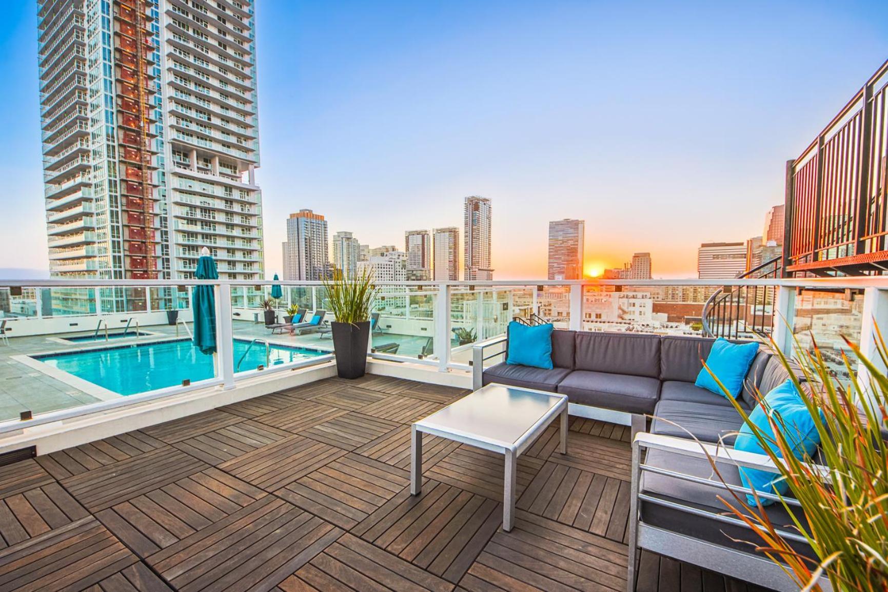 Stunning 1 Bdr 1 Bth, Pool, Jacuzzi Apartment Los Angeles Bagian luar foto