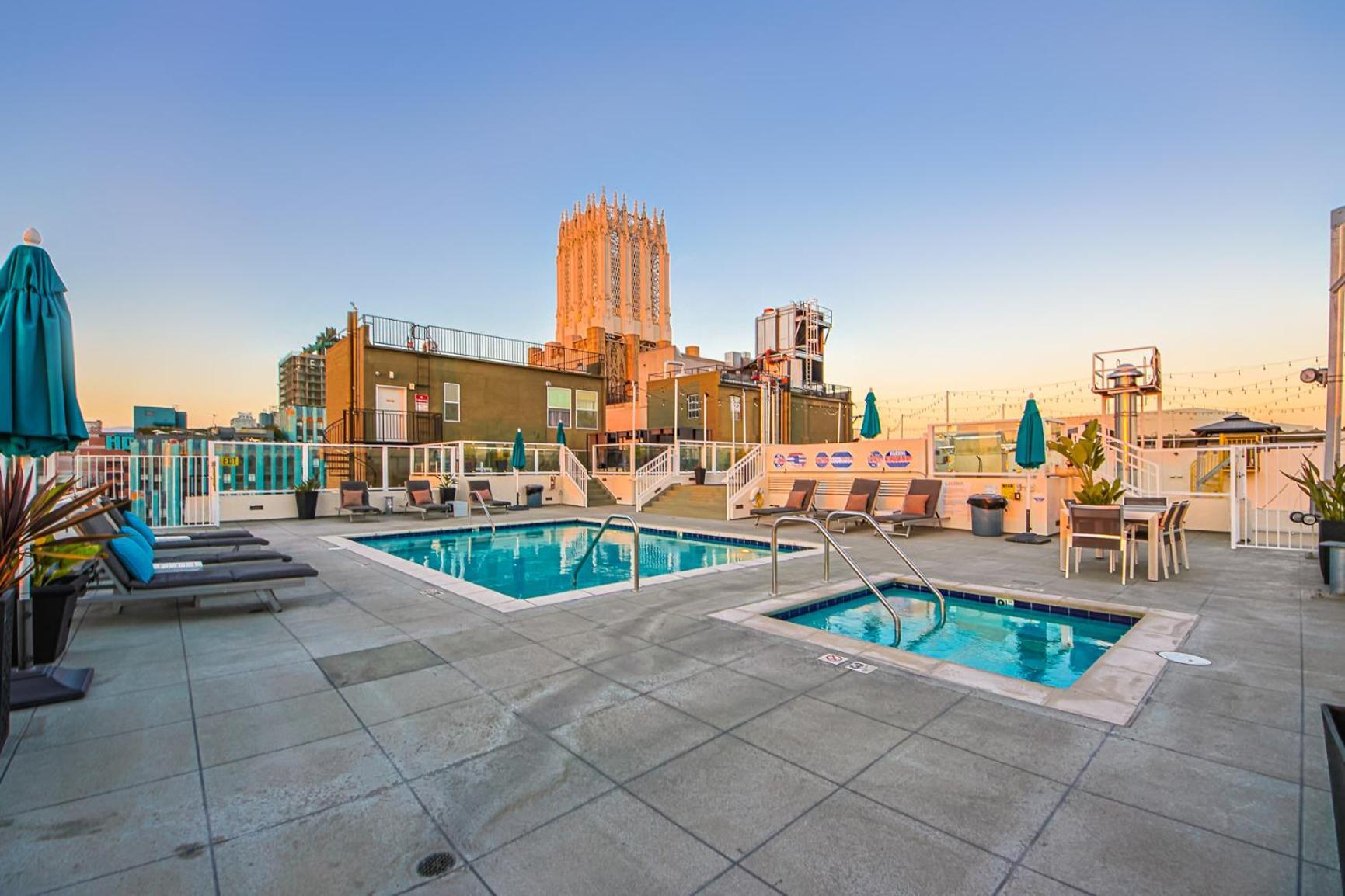 Stunning 1 Bdr 1 Bth, Pool, Jacuzzi Apartment Los Angeles Bagian luar foto