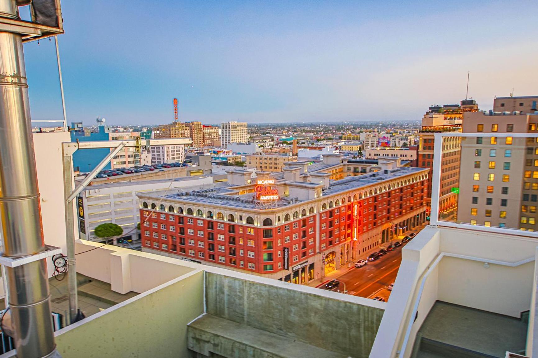 Stunning 1 Bdr 1 Bth, Pool, Jacuzzi Apartment Los Angeles Bagian luar foto